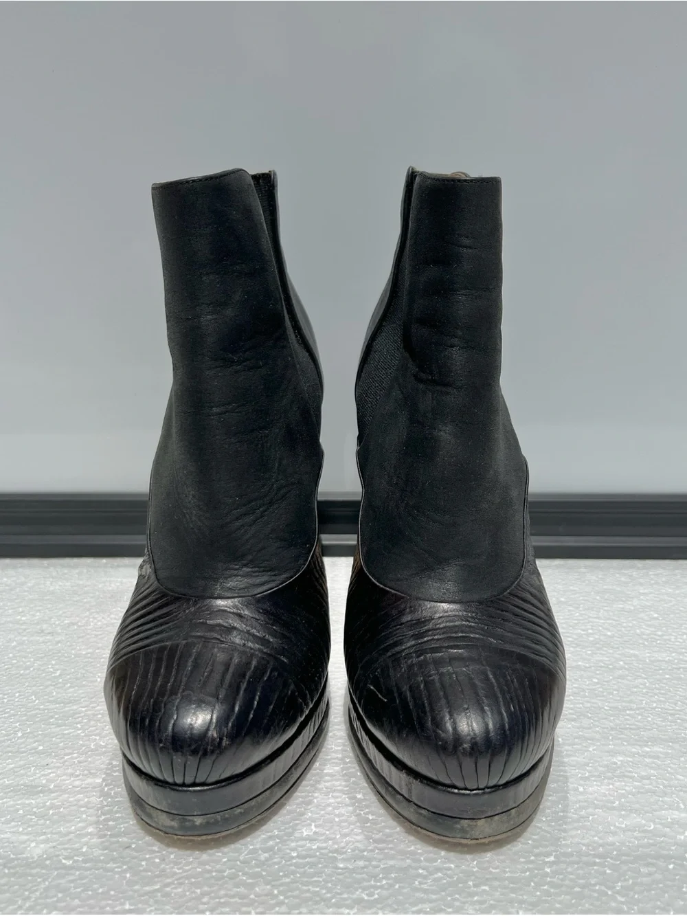 Chanel Interlocking CC Logo Heel Ankle Boots Size 38.5 Black Leather 2014